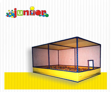3. klatka zabawowa dla dzieci w zestawie ze zjeżdżalnią powierzchnia 6 m2